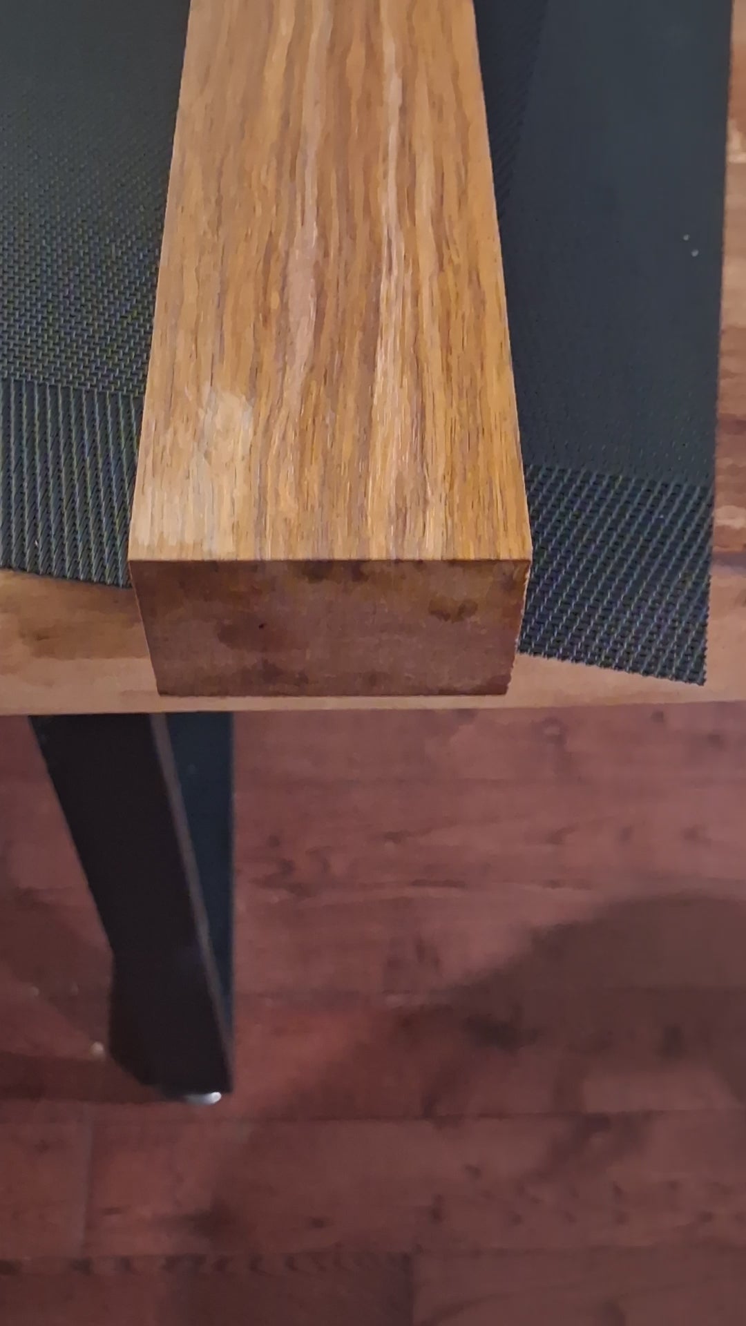 Premium Iroko-Style Exotic Hardwood Board – Golden-Yellow Chatoyant – 27½" × 2½" × 1½" – 0.91 g/cm³ – Unique Piece