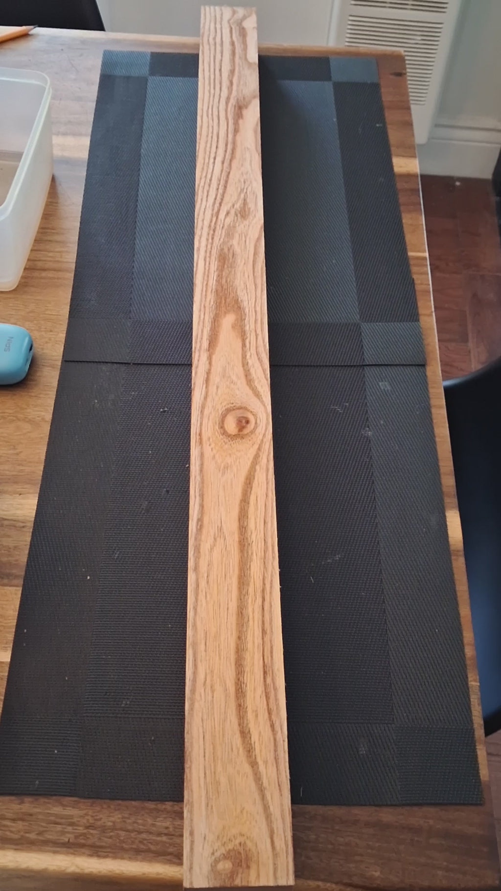 Premium Canarywood Hardwood Blank – Striking Linear Grain – 33½" × 2¼" × 1⅝" – 0.81 g/cm³ – Unique Piece