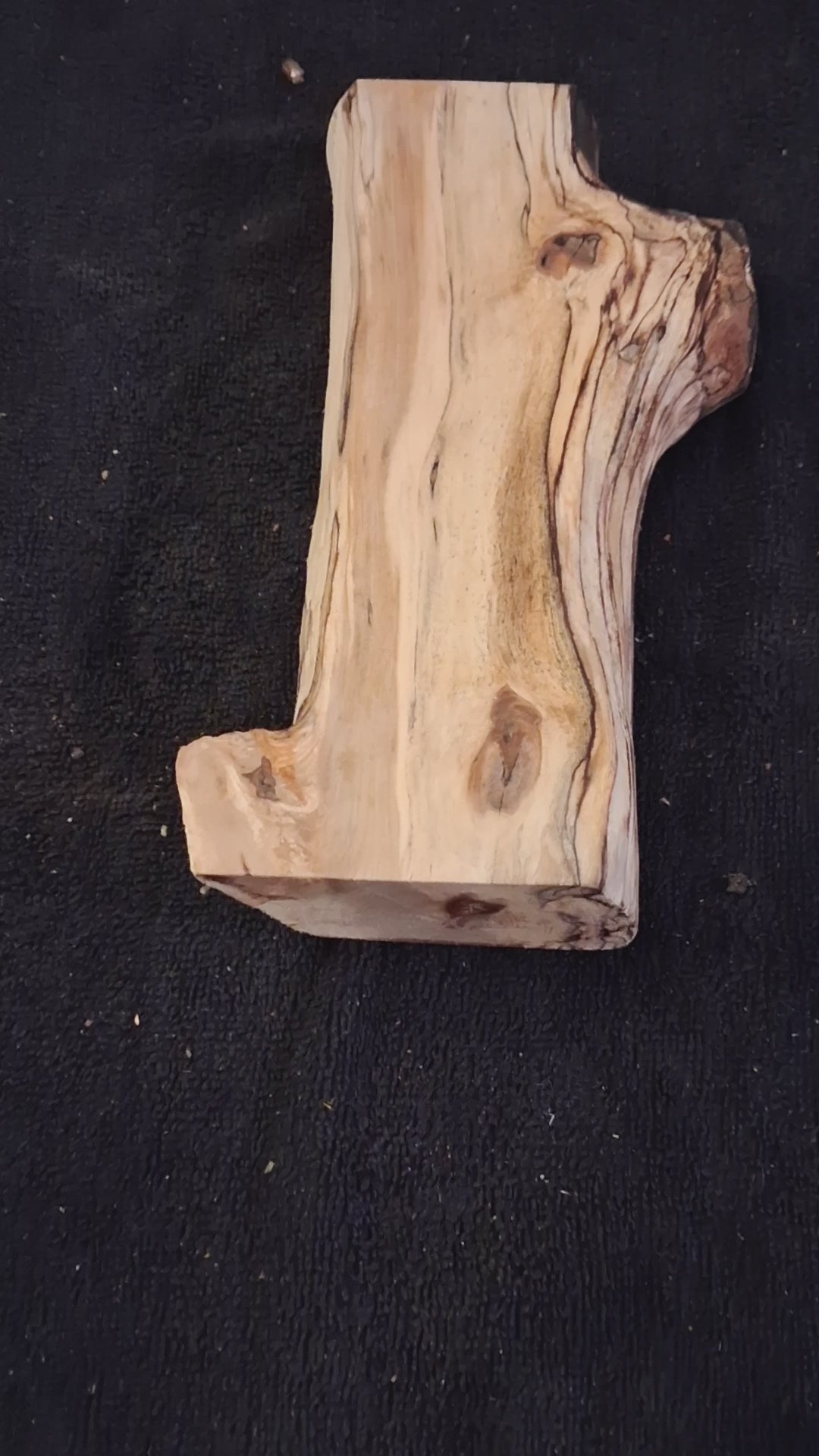 Video showing both faces, branch contours and knots of the 9-inch maple centerpiece